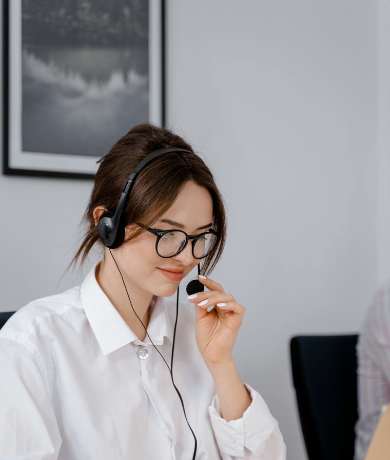 A support adviser wearing a headset